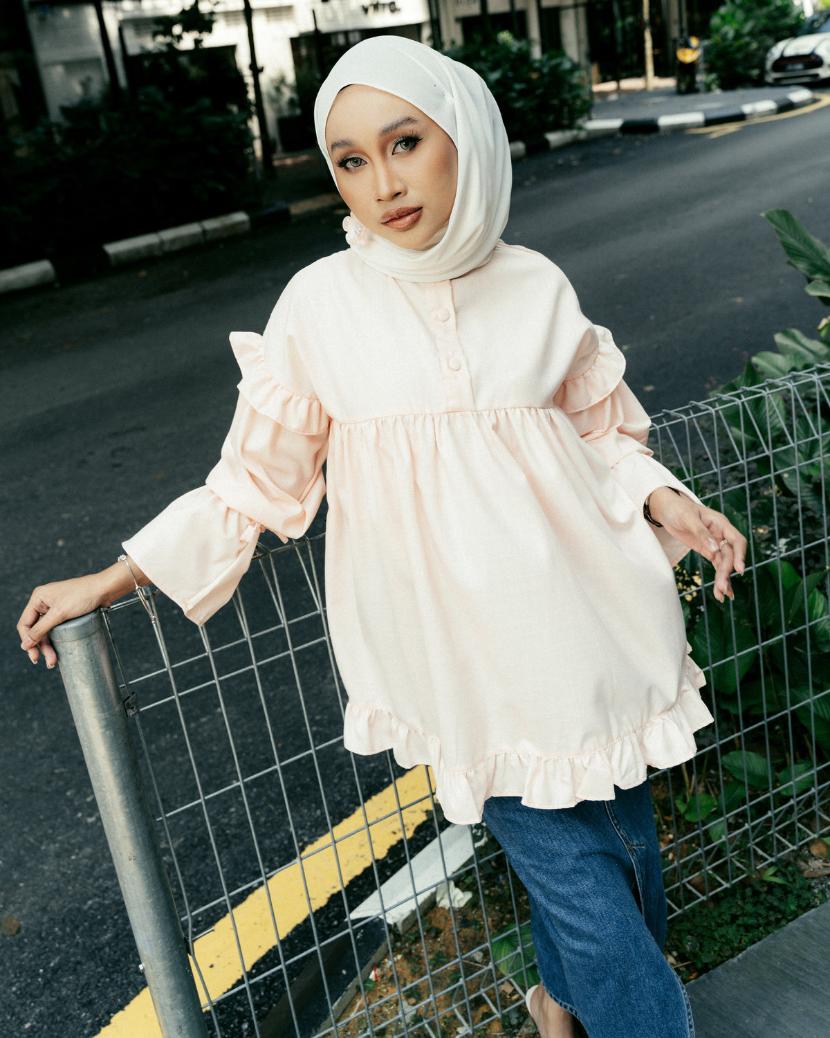 ANASTASIA TOP IN LIGHT PEACH