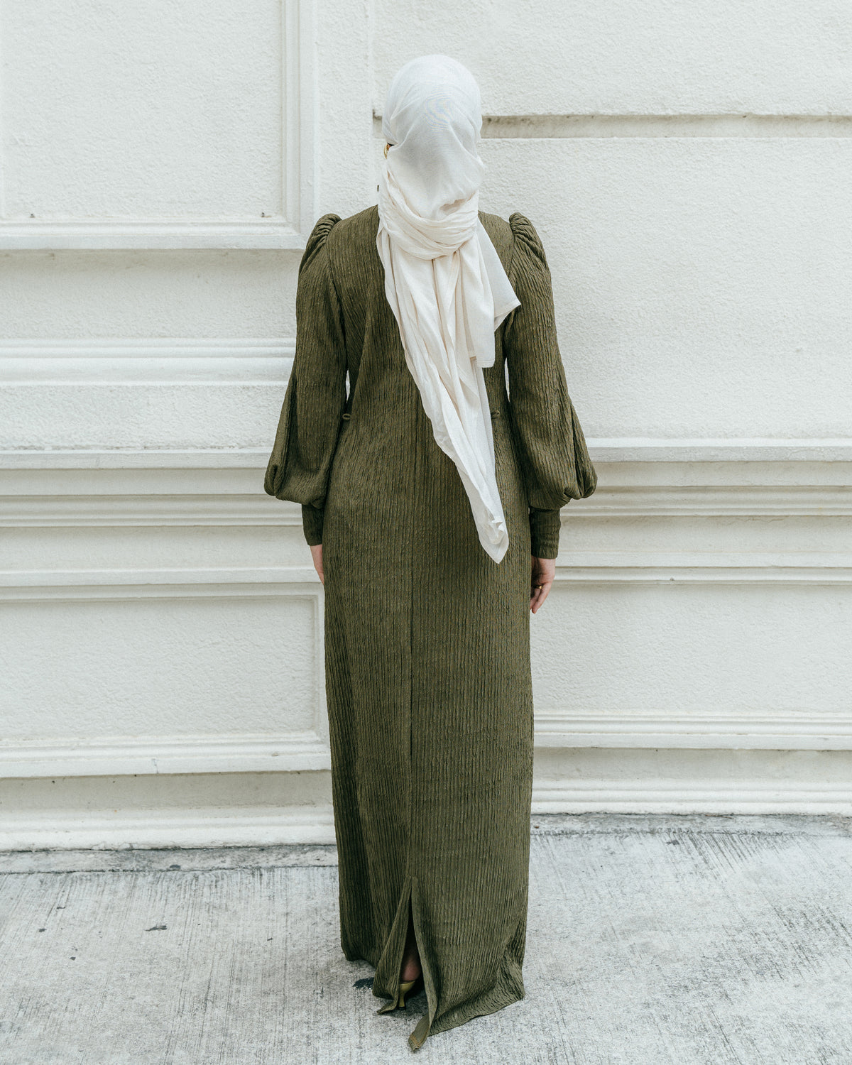 XANDRA DRESS IN OLIVE GREEN