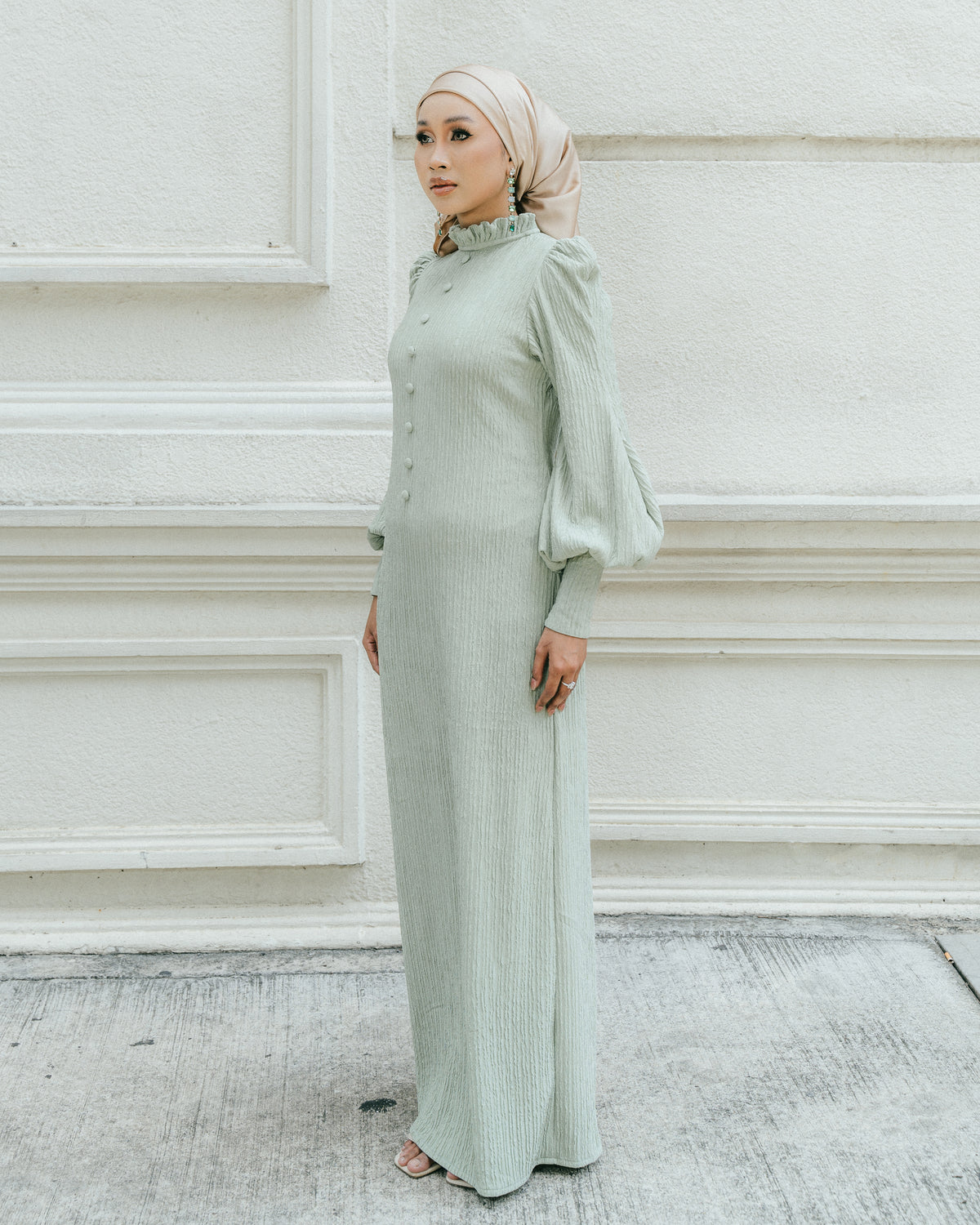 XANDRA DRESS IN SAGE GREEN