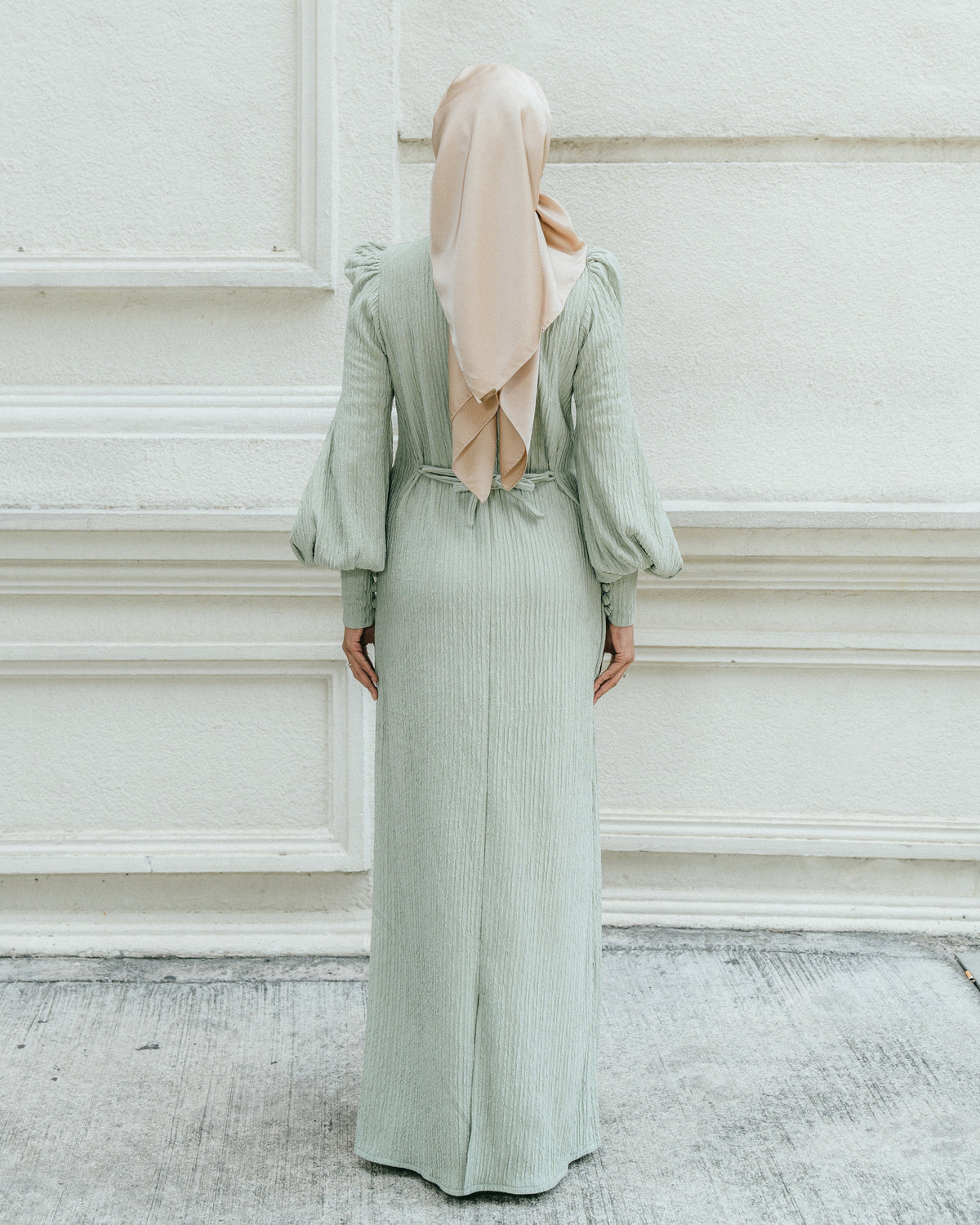 XANDRA DRESS IN SAGE GREEN